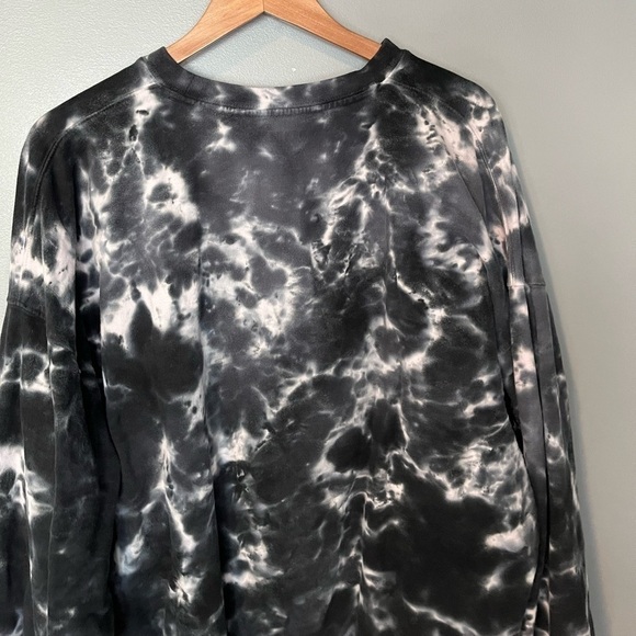 ZOOZATZ Tie Dye Oversized Tongue Floral Sweatshirt - Picture 6 of 8